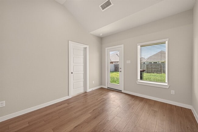 Building Photo - 21630 Wave Holw Dr