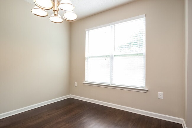 Photo - 3046 Summer Breeze Dr