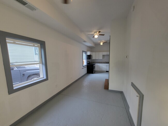 Photo - 808 E Water St Unit B