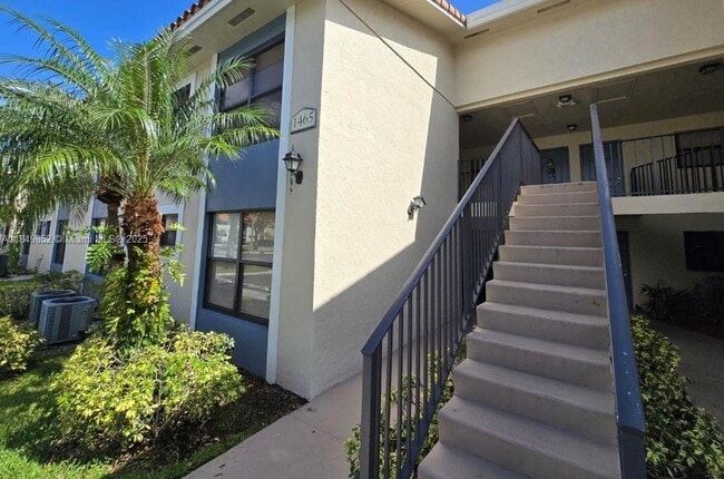 Building Photo - 1465 Lake Crystal Dr Unit E Rental