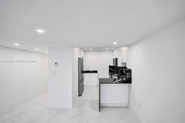 Photo - 3625 N Country Club Dr Unidad 2310