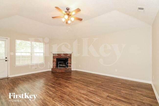 Photo - 988 Zenith Cove N