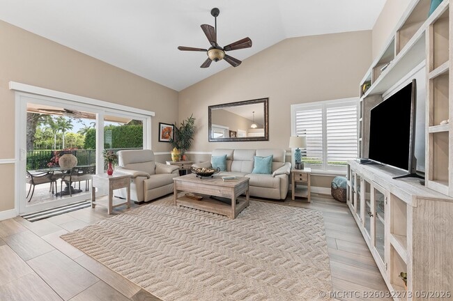 8658 Vista Greens Ct