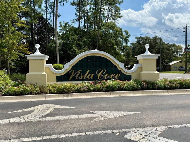 Photo - 3 bedroom, 3 bath Luxury Living Along the ...