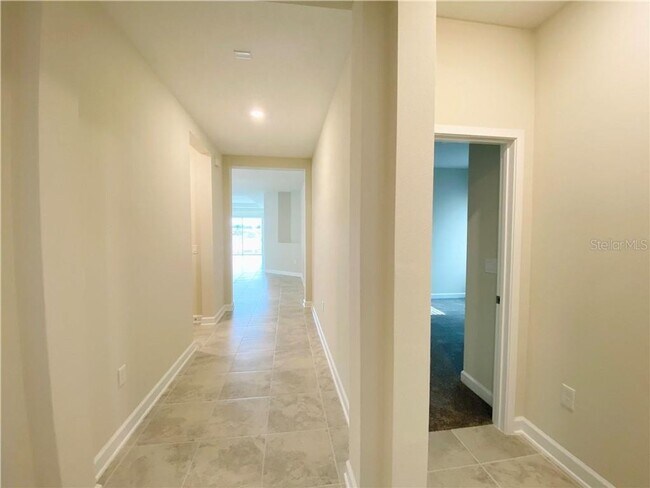 Photo - Gorgeous brand new house 4 bedrooms 3.5 bathrooms lake view