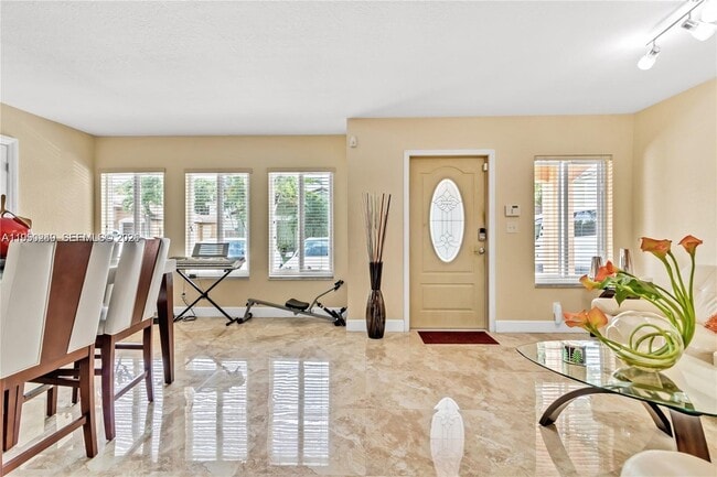 Photo - 16453 SW 97th St