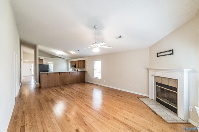 Photo - 135 Bremerton Dr SW