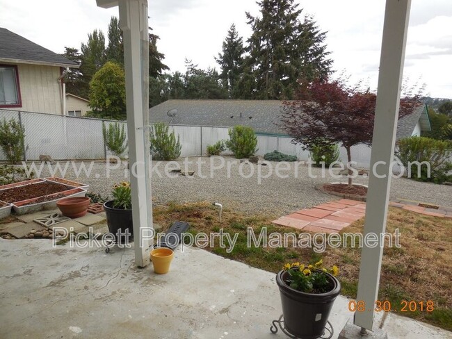 Photo - 307 E 30th St