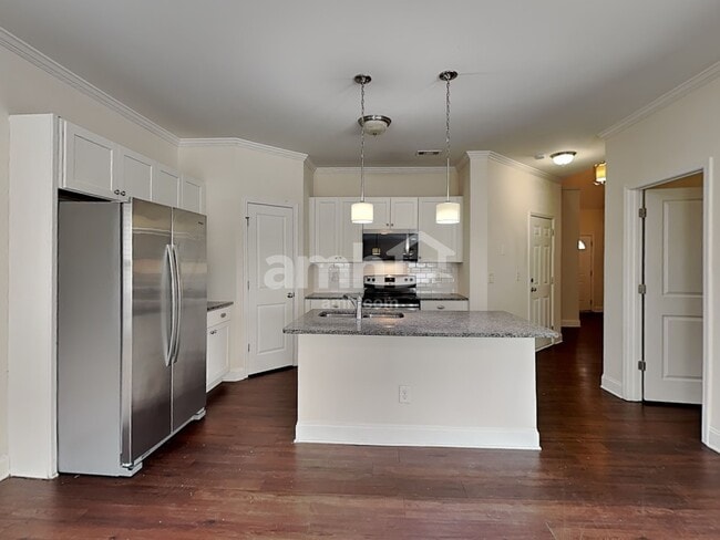Photo - 2750 Freemont St
