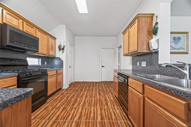 Photo - 6506 Signal Point Ln