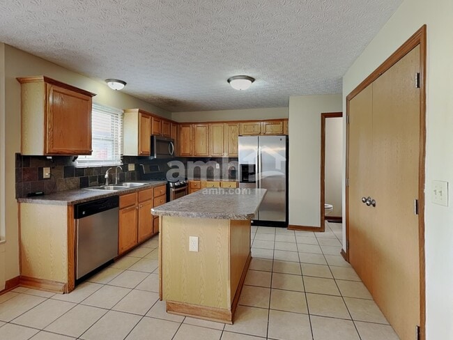 Photo - 7624 Harbour Town Dr
