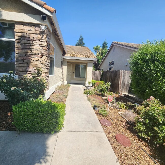 Photo - 9919 Tarzo Way