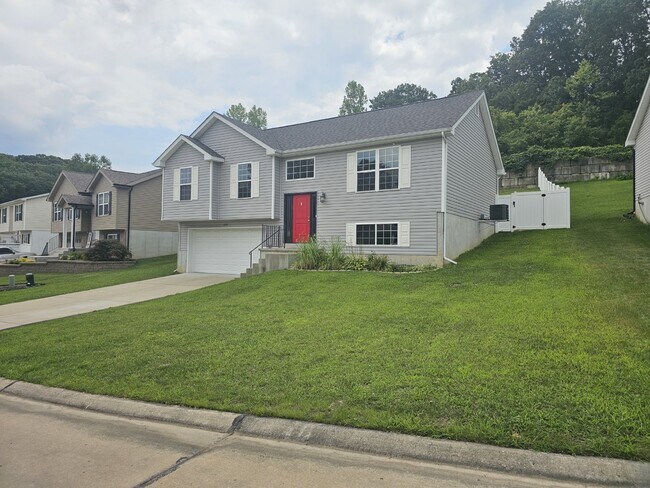 Photo - ***$300 incentive if rented by end of Nov!...