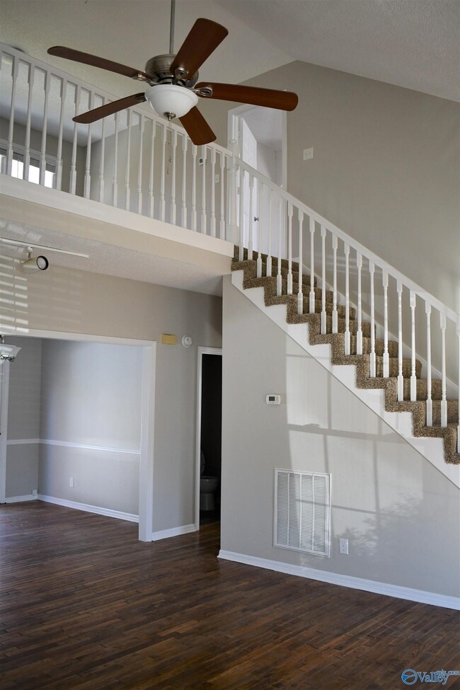 110 Norfolk Cir