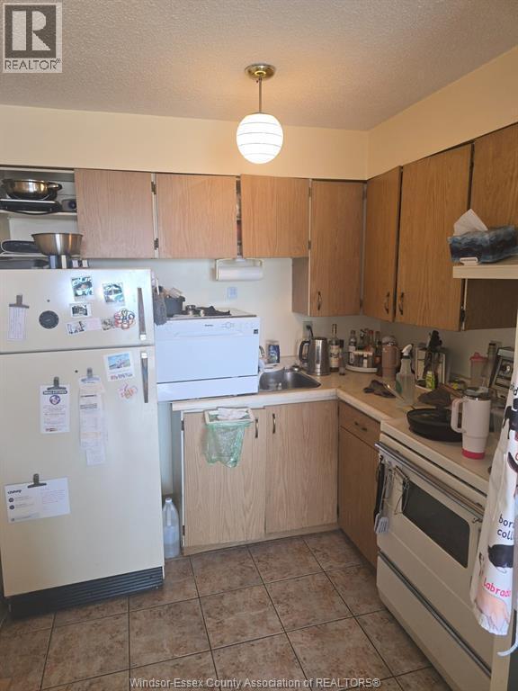 Photo - 150 Park St W Unit 811