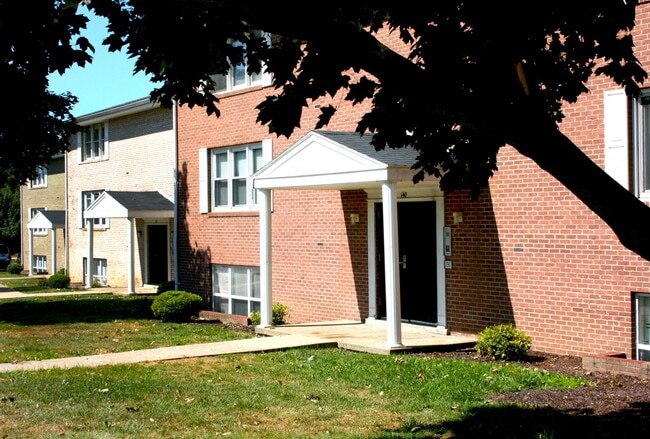 State College Collective on Oakwood