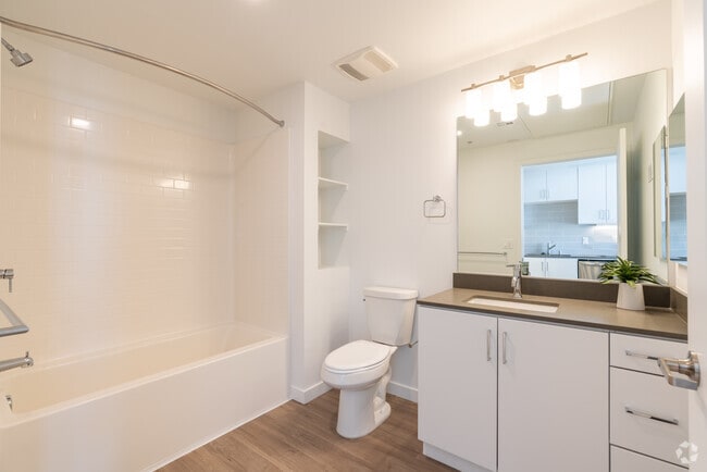 Studio - 522SF
