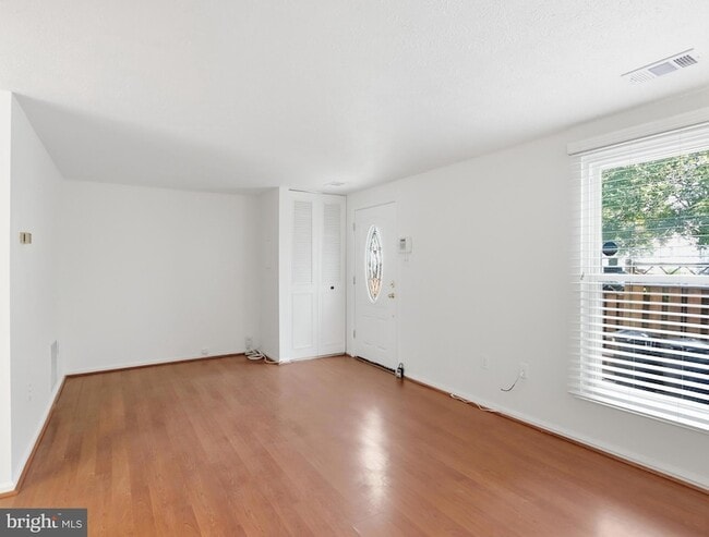 40 Whitechurch Ct