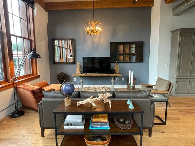 Photo - 749 Monroe Ave Unit ID1094672P