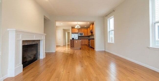 Photo - 18200 NE 110th St