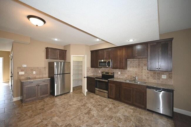 Photo - 3916 NW 94th St
