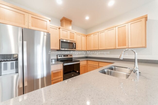 2605-2605 Justine Ln
