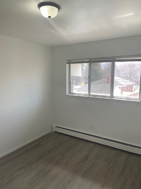 Building Photo - 637 Princeton Rd Unit 8