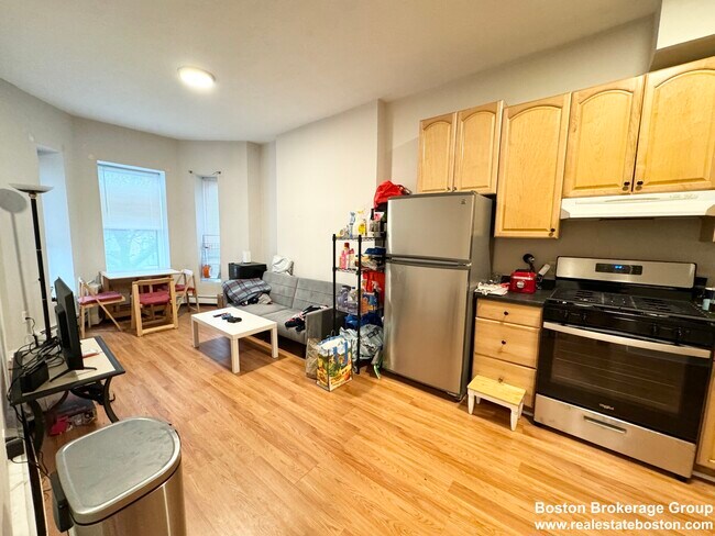 Photo - 96 Hammond St Unit 2