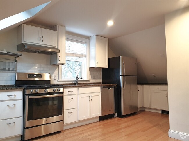 Building Photo - 223 Boston St Unit 223 Rental