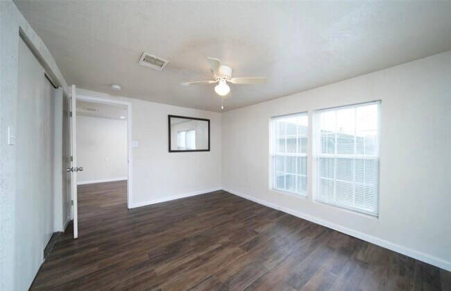 Photo - 12115 Segrest Dr