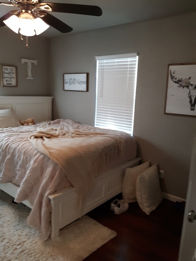 Photo - 1120 S Walnut St