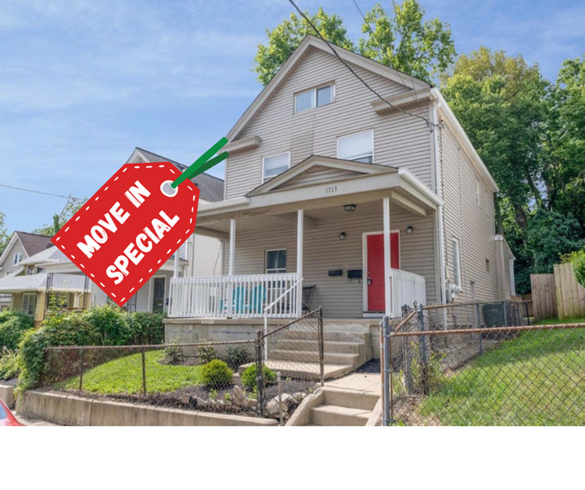 E. WALNUT HILLS - Cute 2 bed in upper of 2... - E. WALNUT HILLS - Cute 2 bed in upper of 2... Apartment Unit 1- W.H. TAFT 1713