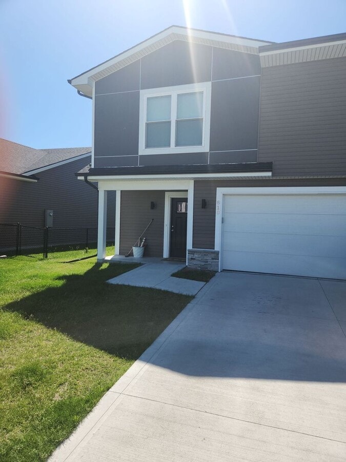 4 Bedroom 3 Bath two story home - 4 Bedroom 3 Bath two story home