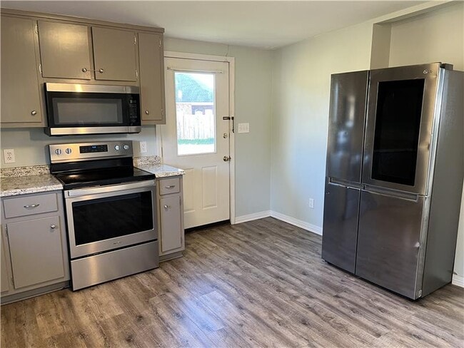 Photo - 14742-A South Blvd