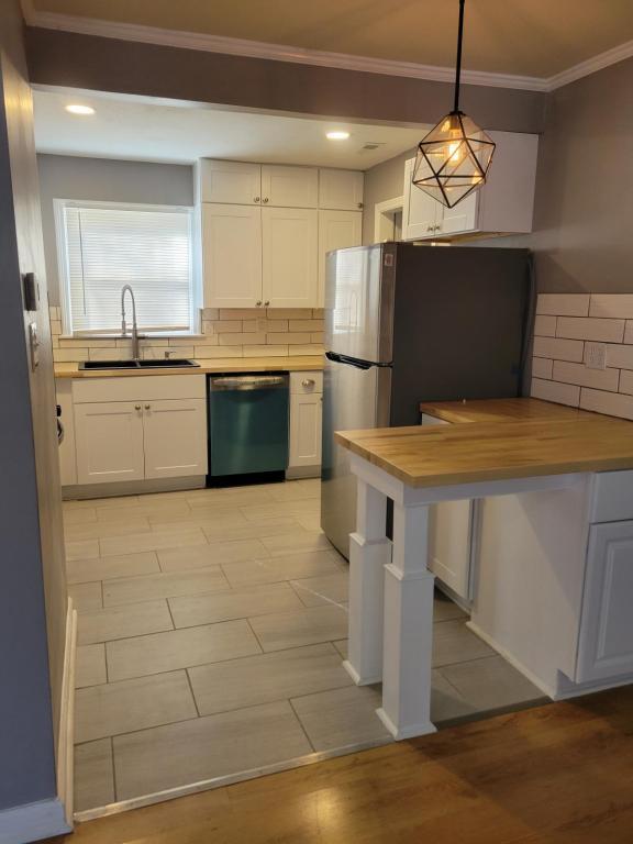 Photo - 7506 Rainbow Dr