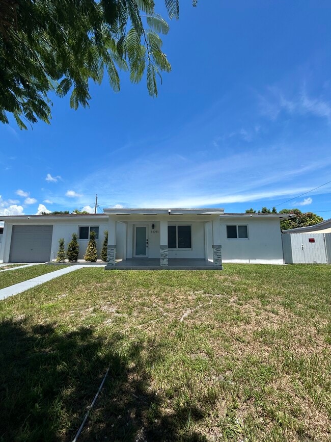 Building Photo - 11771 SW 190th St Rental