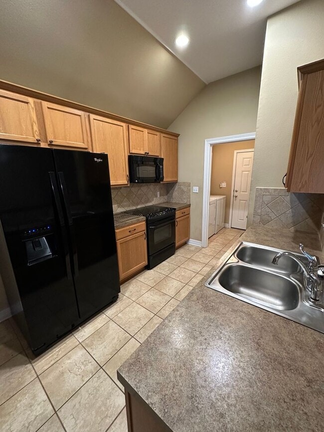 Photo - Beautiful 3 Bedroom House in Savannah Place