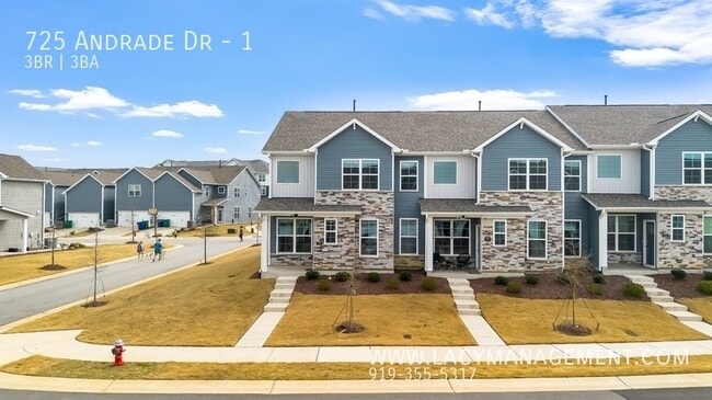Photo - 725 Andrade Dr