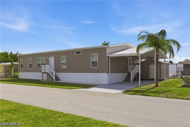 Photo - 24 Red Poinciana Dr