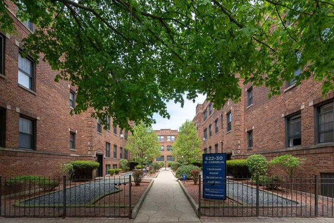 Building Photo - 635.5 W Cornelia Ave Rental