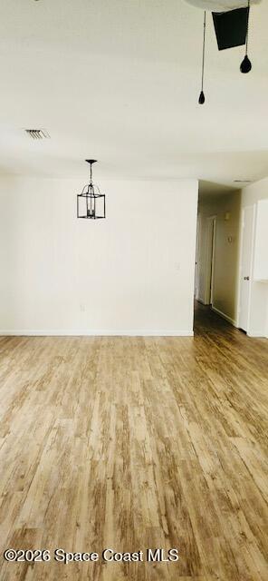 Photo - 985 Alford St