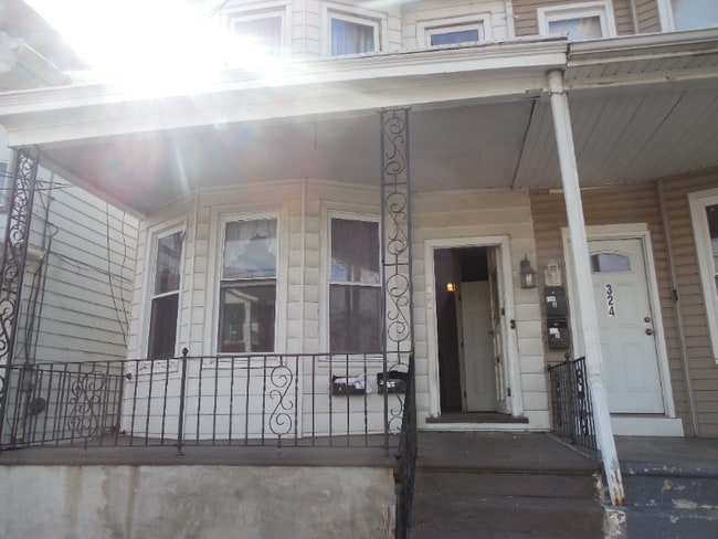 Photo - 322 N 11th St Apartment Unit a