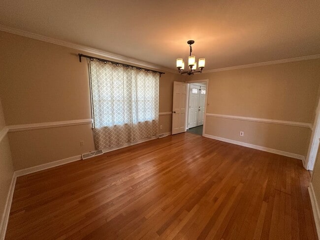 Photo - Call Amanda Tate at (757)289-6810 for more information