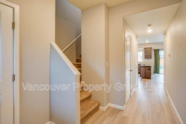 Photo - 1423 W 16th Ave