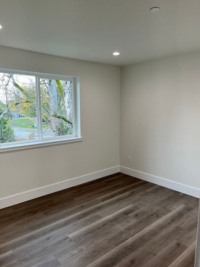 Photo - Newer 3 bedroom, 2.5 Bath Townhomes