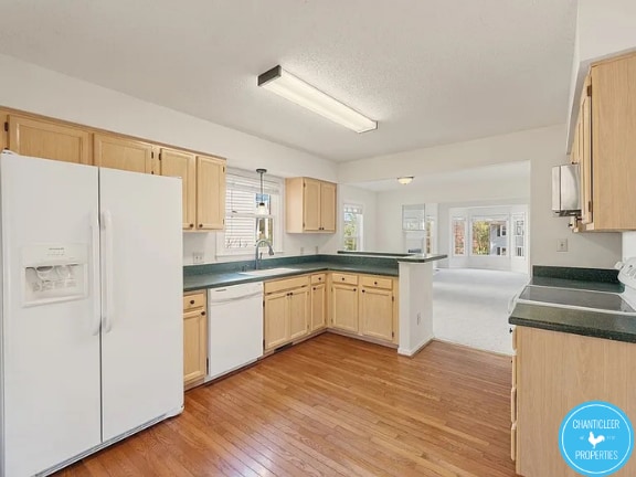 Photo - 1749 Kingston Heath Way