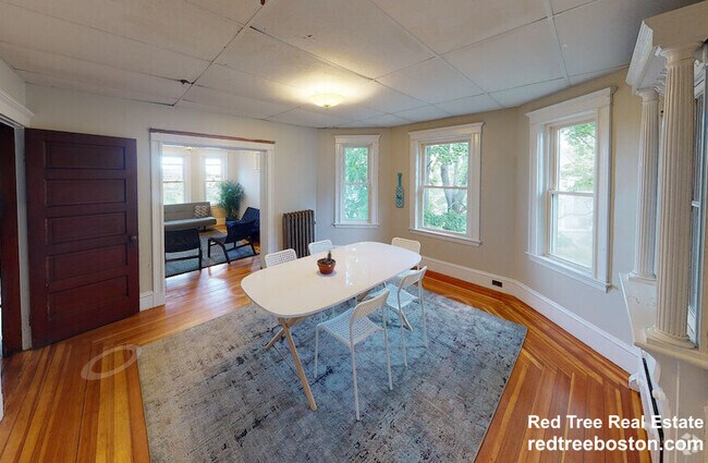 Building Photo - 24 Dearborn Rd Unit 2 Rental