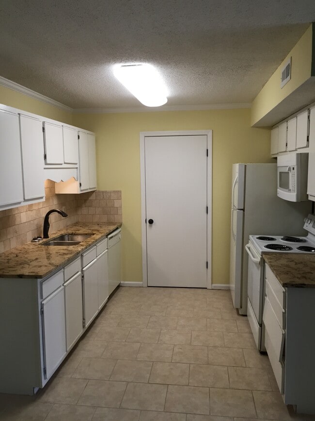 Photo - 1111 Old Ebenezer Rd