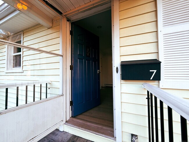 Photo - 7 Mallard Rd