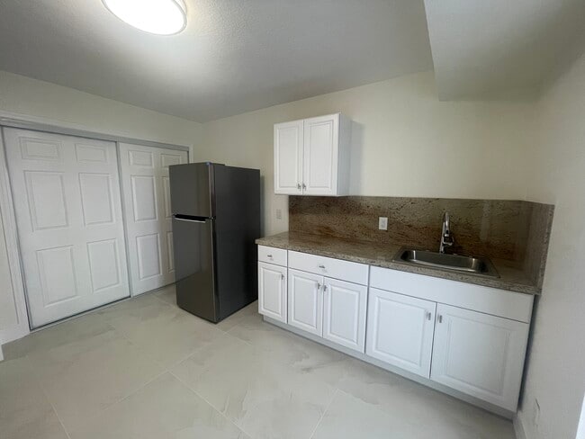3215 SW 92nd Pl Unit 1